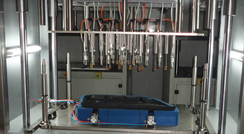 非標(biāo)定制鉚接設(shè)備