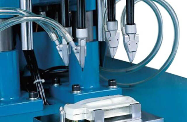 廣州自動(dòng)鎖螺絲機(jī)廠家