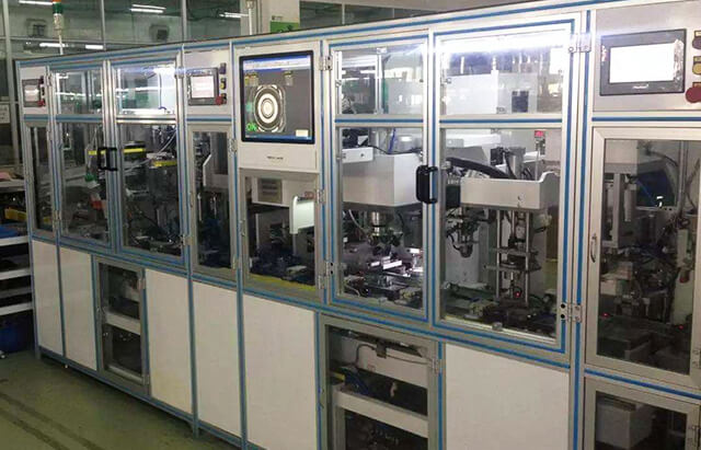 自動化驅(qū)動軸裝配線