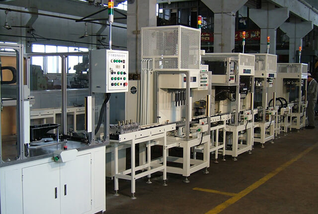 汽車配件自動(dòng)組裝機(jī)