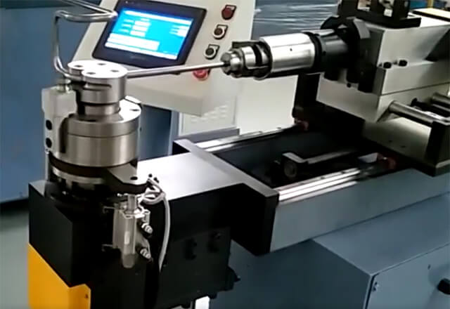 汽車油管自動彎管機