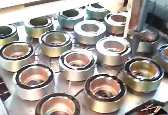 汽車離合器點(diǎn)膠機(jī)設(shè)備