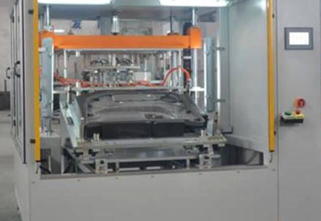 汽車門板熱鉚焊接機