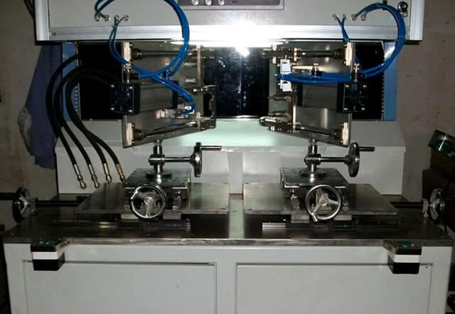 汽車油管密封檢測設(shè)備