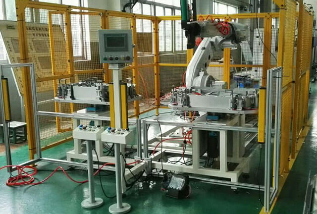 汽車天窗鉚接機(jī)