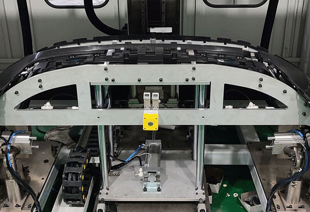 汽車保險杠點焊接機