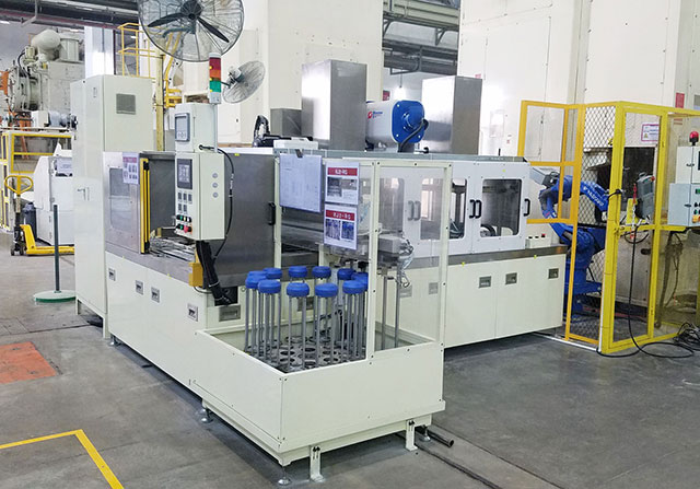 網(wǎng)帶通過式噴淋超聲波清洗機