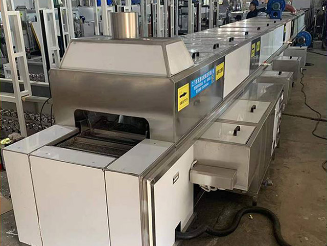 鋁件超聲波清洗機