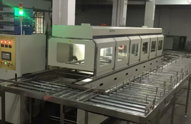 汽車零配件超聲波清洗設(shè)備