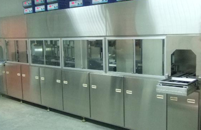 發(fā)動機(jī)缸體噴淋清洗機(jī)