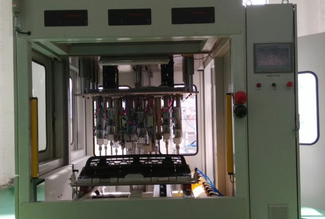 汽車內(nèi)飾件非標(biāo)焊接機
