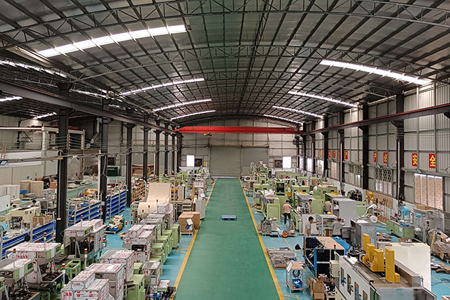 汽車零部件噴淋清洗機