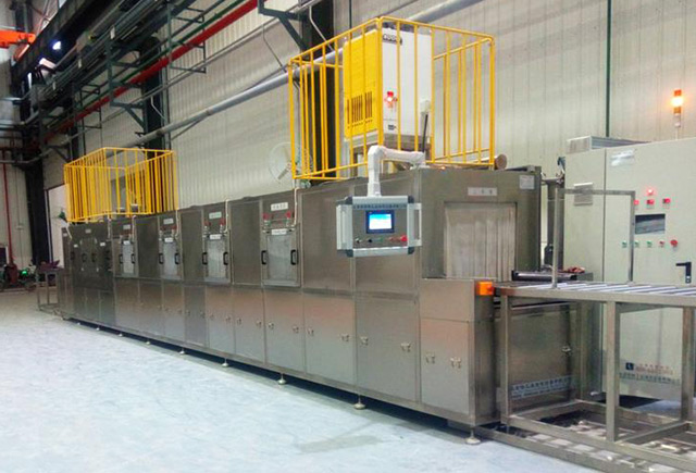 通過(guò)式噴淋清洗機(jī)