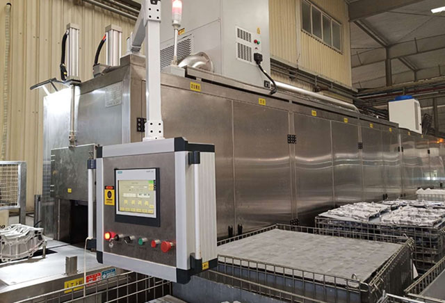 大型工業(yè)超聲波清洗設備廠家