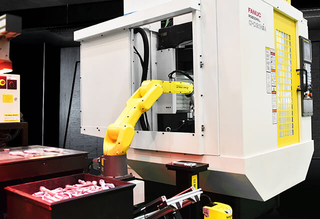 工業(yè)機(jī)器人機(jī)床上下料