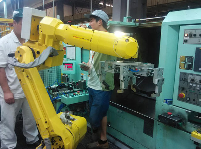 數控機床上下料機械手