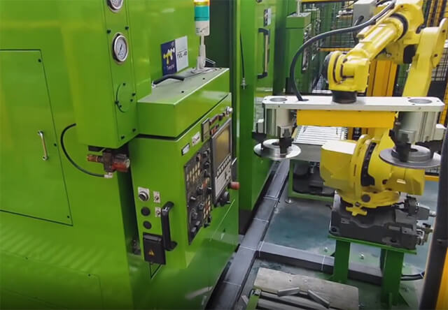 剎車盤加工上下料機器人