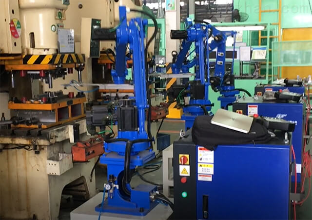 五金沖床上下料機(jī)械手