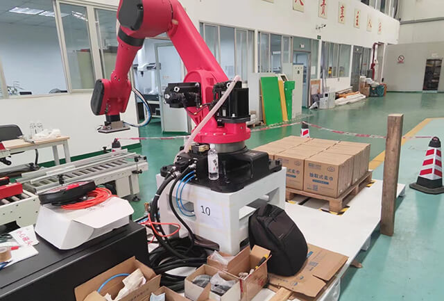 工業(yè)機器人搬運工作站