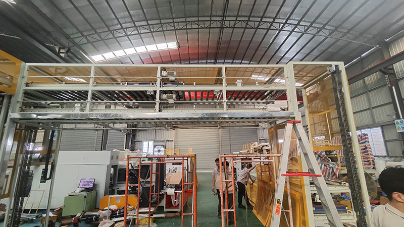 四線(xiàn)出貨滑槽